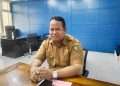 Fakir Suleman Kembali Bertugas di SMA Negeri 7 Buru, Dinas Pendidikan Akui Perannya Sangat Dibutuhkan di GTK
