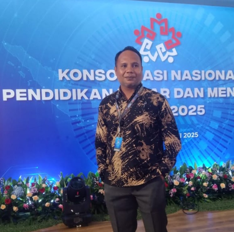 Kadis Pendidikan Bursel Sampaikan Pesan Reflektif di HUT ke-18 Kabupaten Buru Selatan: Pendidikan Jadi Fondasi Kemajuan Daerah