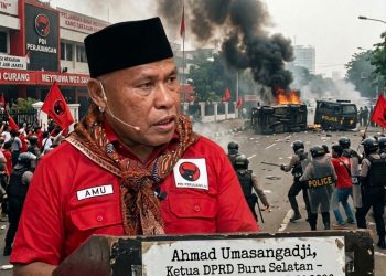 Nobar Film Kudatuli di Kediaman Ketua DPRD Bursel, Ahmad Umasangadji Ajak Kader PDIP Rawat Semangat Perjuangan dan Tetap Solid di Bawah Kepemimpinan Megawati