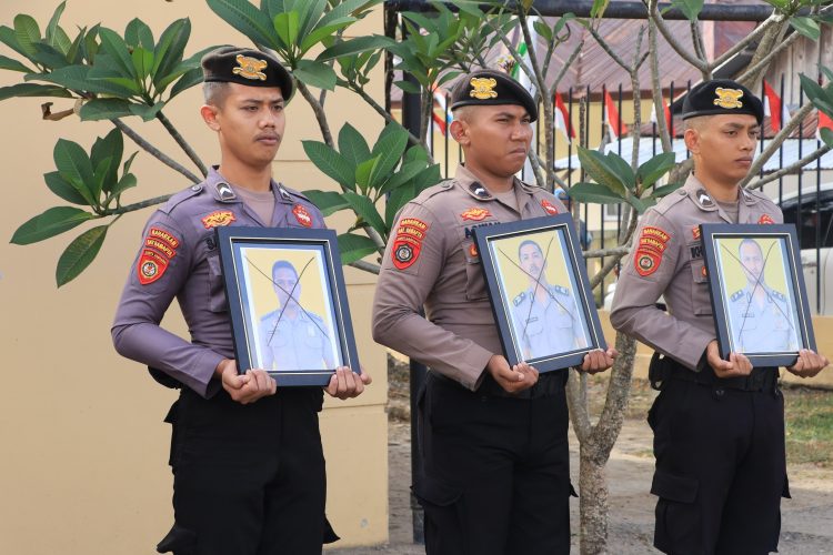Tiga Personel Polres Buru Selatan Dipecat Tidak Hormat, Kapolres: Jangan Ada Lagi yang Mencoreng Institusi