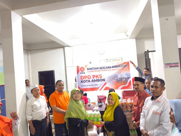 Tak Sekadar Bicara, PKS Maluku Turun Langsung Bantu Korban Kebakaran Batu Merah, Saadia Uluputty Datangi Posko Pengungsian