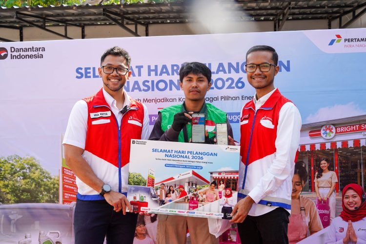 Lebih Dekat di Hari Pelanggan Nasional, Pertamina Patra Niaga Bagikan Semangat Senyum Pelanggan, Senyumku Juga di Timur Indonesia