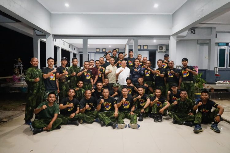 Doa Bersama, Dankodaeral IX Beri Penguatan Moril Prajurit Yonif 3 Marinir Jelang Tugas Pamtas RI-PNG