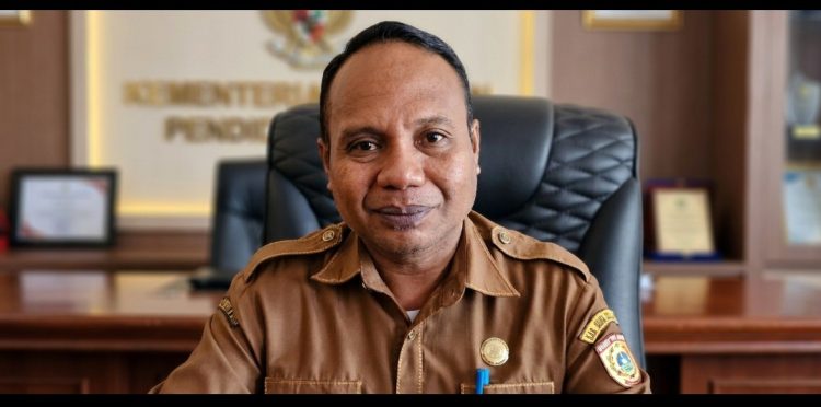 Dedikasi di Bidang Pendidikan, Momin Tomanussa Diundang Terima Anugerah Prestasi Indonesia