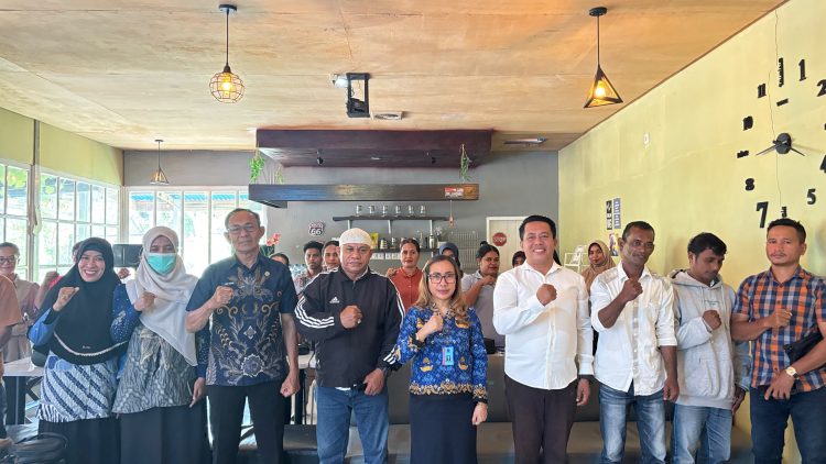 BNNK Buru Selatan Perkuat Peran Masyarakat dalam Pencegahan Narkoba Berbasis Komunitas