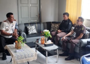 Perkuat Koordinasi Pelayanan Tahanan, Kalapas Namlea Kedatangan Kasi Pidum Kejari Buru