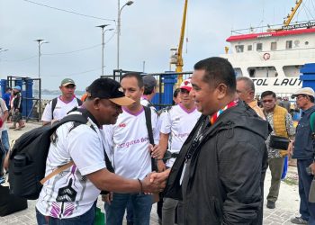 Benhur Watubun Pimpin Penjemputan Peserta MPP AMGPM XXXVII di Dermaga Tual